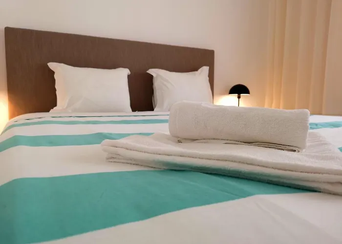 Casa Do Quico * נאזרה